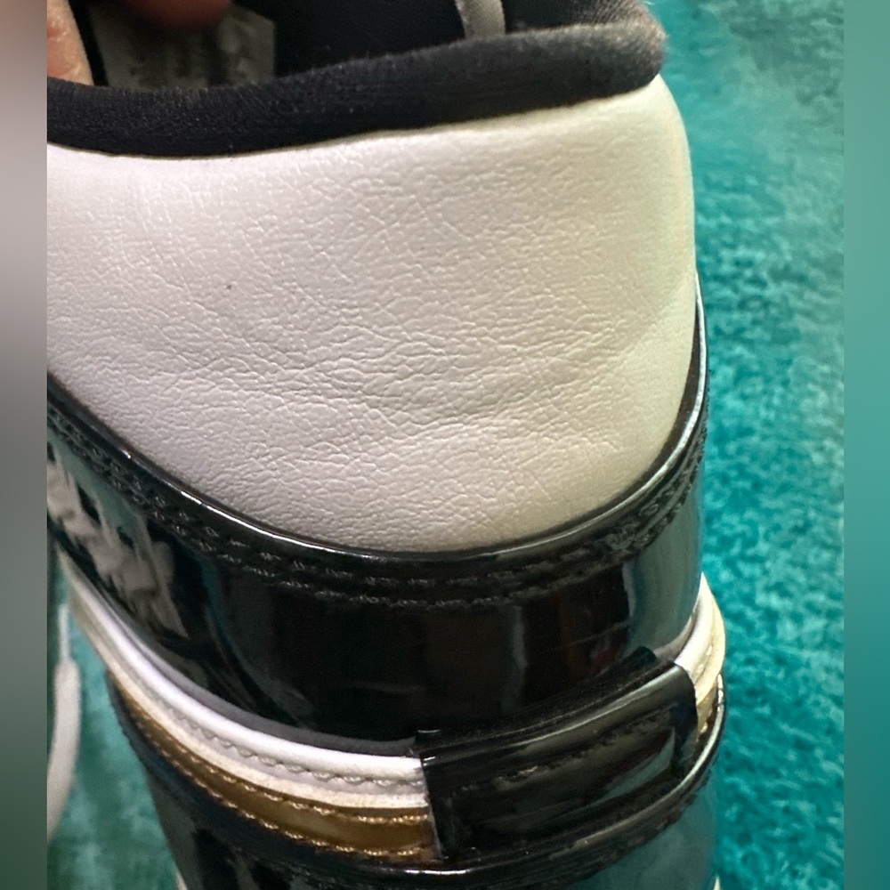 AIR JORDAN 1 RETRO MID SE PATENT BLACK GOLD Men's 11.5 - Picture 8 of 15